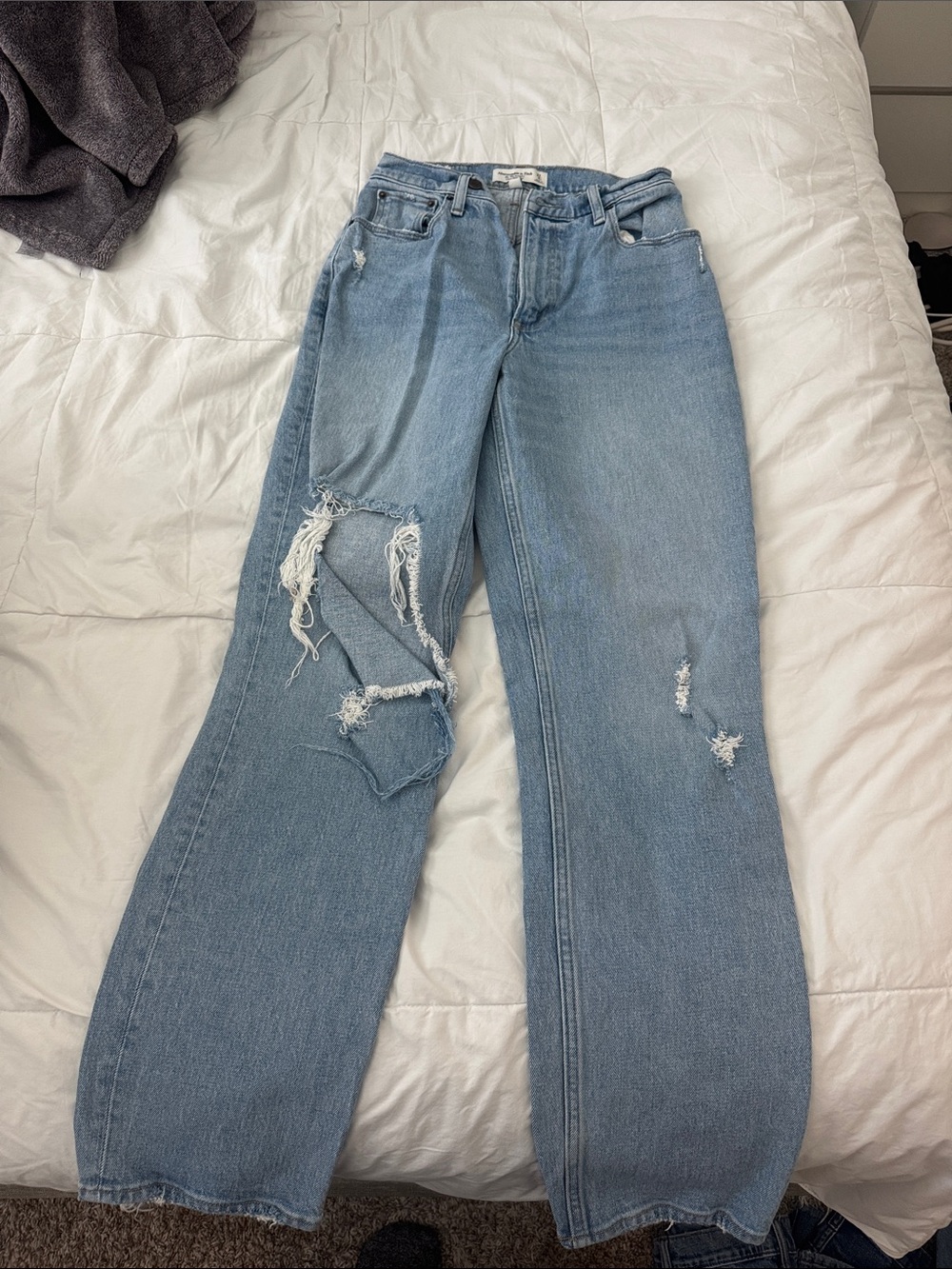 CURVE LOVE Abercrombie & Fitch Light Blue Distressed Wide-Leg Jeans